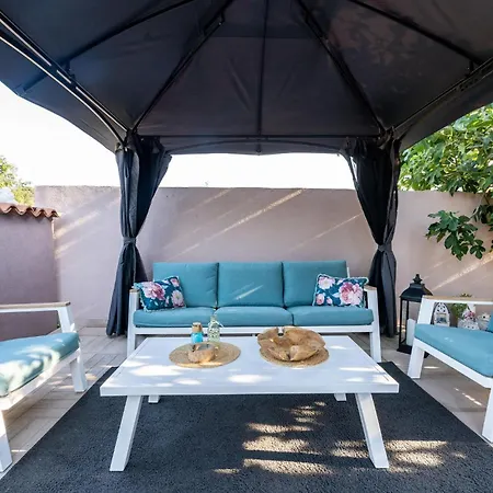 Nyaraló Lovely In With Sauna *