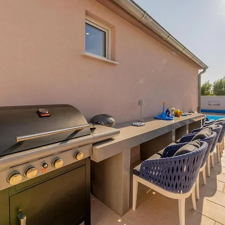 Nyaraló Lovely In With Sauna