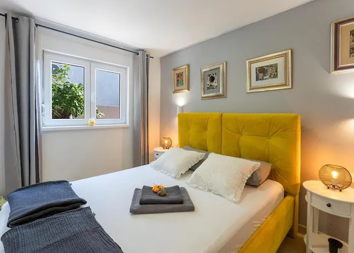 Lovely In With Sauna 佩罗杰