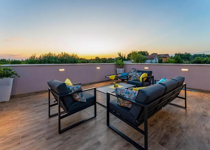 Lovely In With Sauna 度假居 佩罗杰